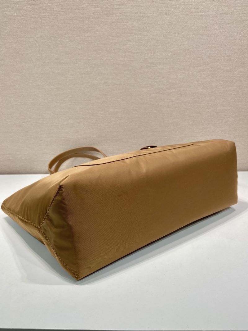Pra*a tote bags
